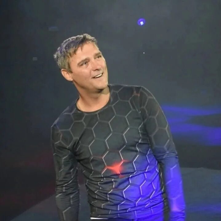 Песня шатунова какой то чудак. Жена юрия шатунова в молодости. Грёзы юрий шатунов слушать. Шатунов придумали любовь. А ты возьми и позвони юрий шатунов.