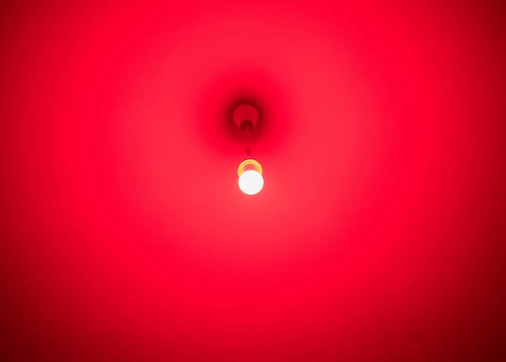 Red Light. Ред Лайтс. Bright Red Light. Свет Red Mark.