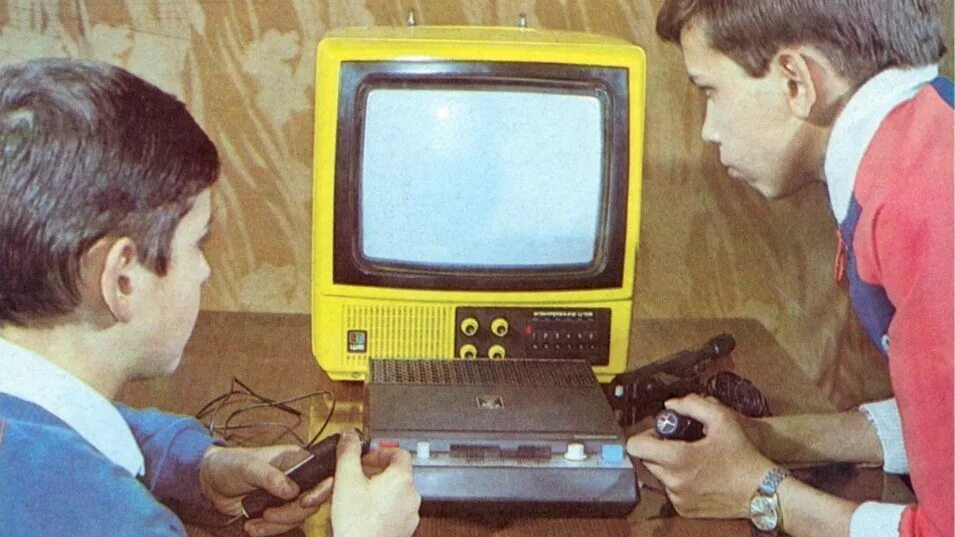 Игровая приставка «электроника Видеоспорт-3». 1988 г.. Советская приставка электроника. Телевизор с видеомагнитофоном.
