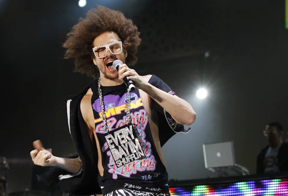 Lmfao песни. Лмфао группа. LMFAO Redfoo. LMFAO солист. Группа LMFAO 2020.