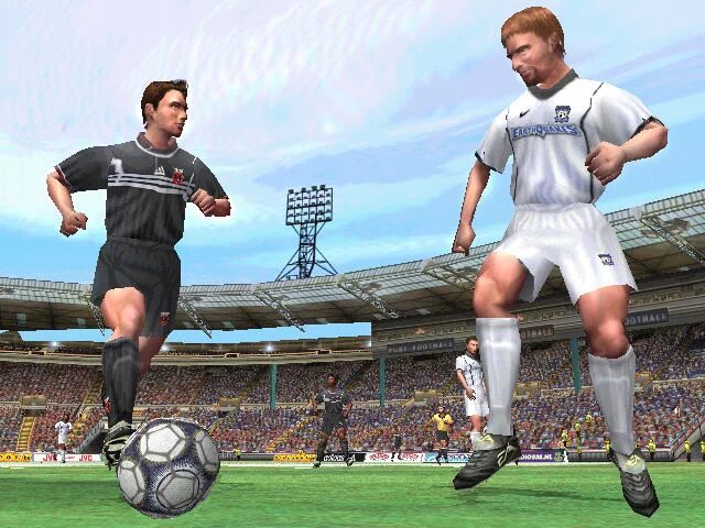 Fifa старый. FIFA 2001. FIFA Soccer 2001. ФИФА 2000. ФИФА 2001 плейстейшен.