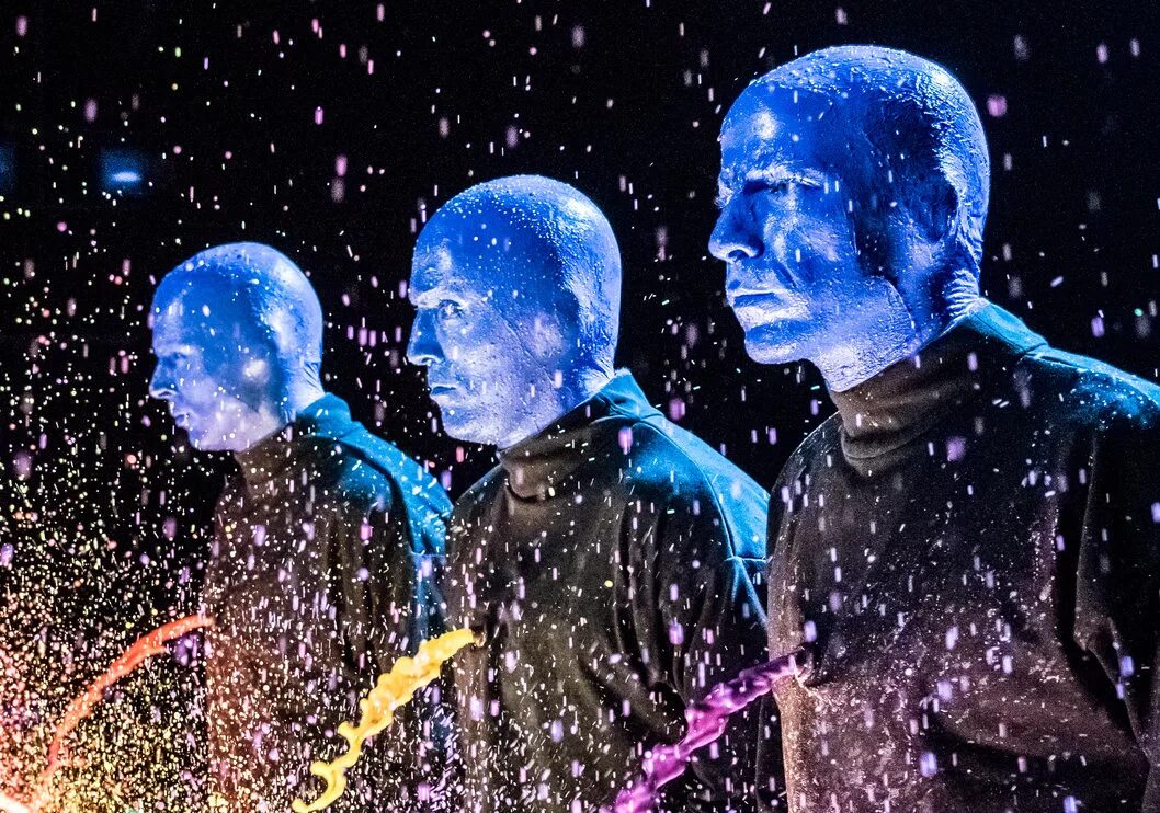 Blue man Group солистка. Blue man Group Россия. Синие барабанщики. Три голубых. Blue try