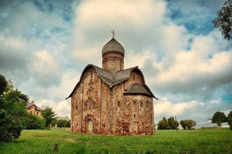 Петропавловская Церковь Великий Новгород.