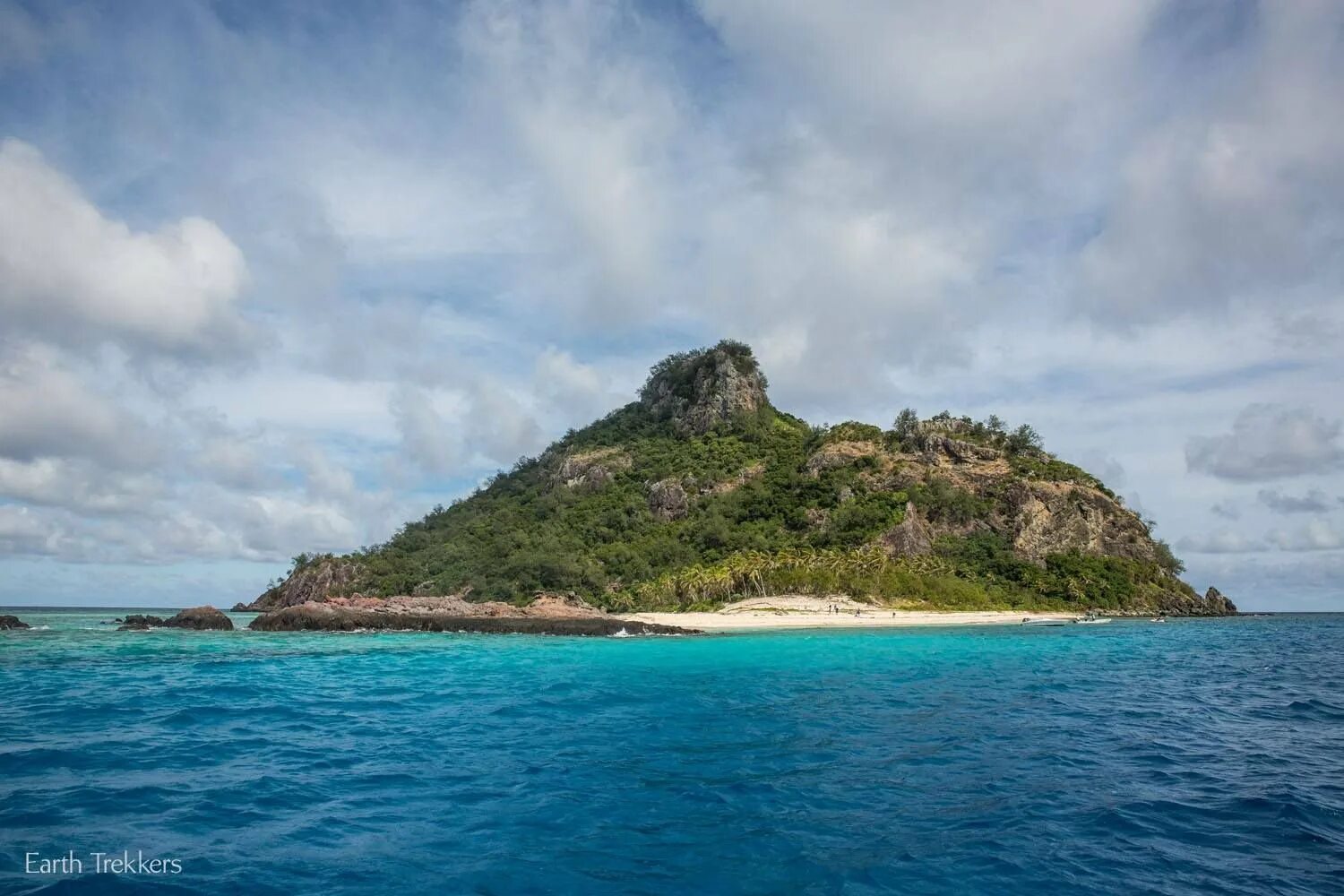 Монурики, Фиджи. Остров Монурики. Hank islands