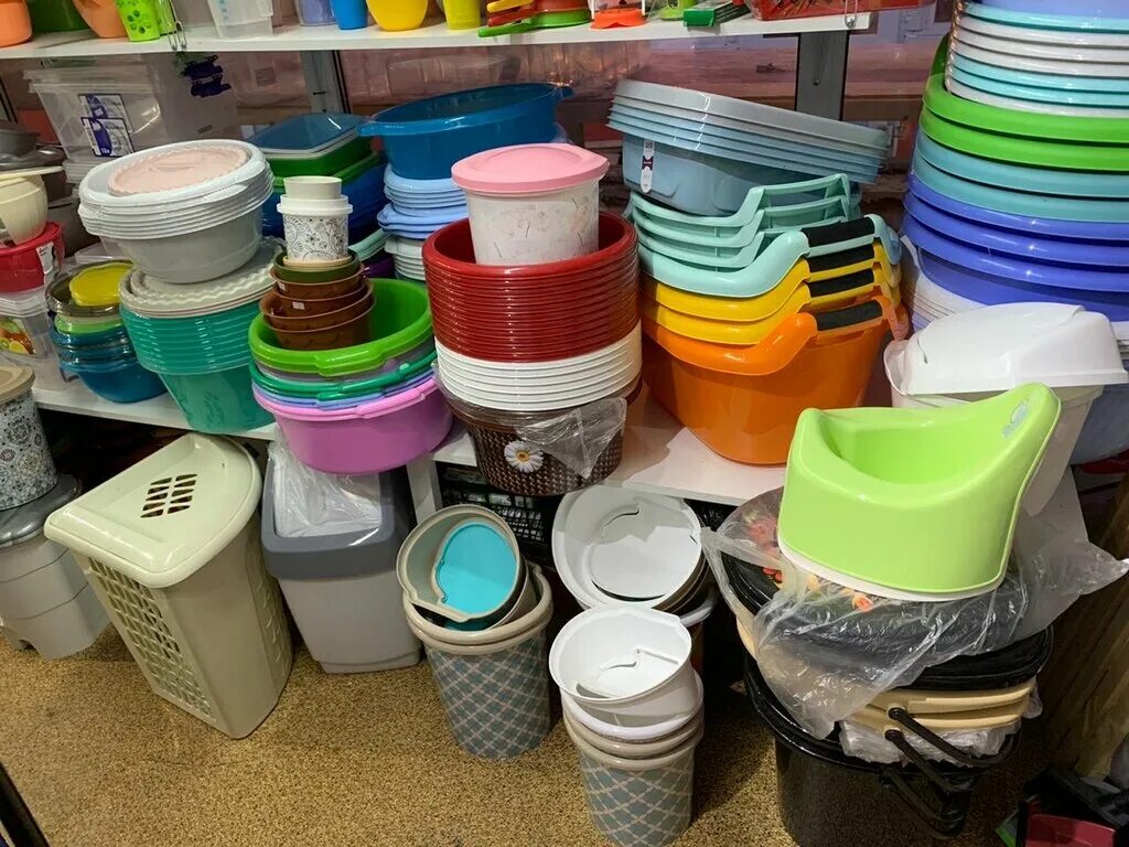 Тд хозтоваров. Выкладка хозтоваров. Магазин хозтоваров. Магазин хозтоваров. Оптовая база хозтоваров.