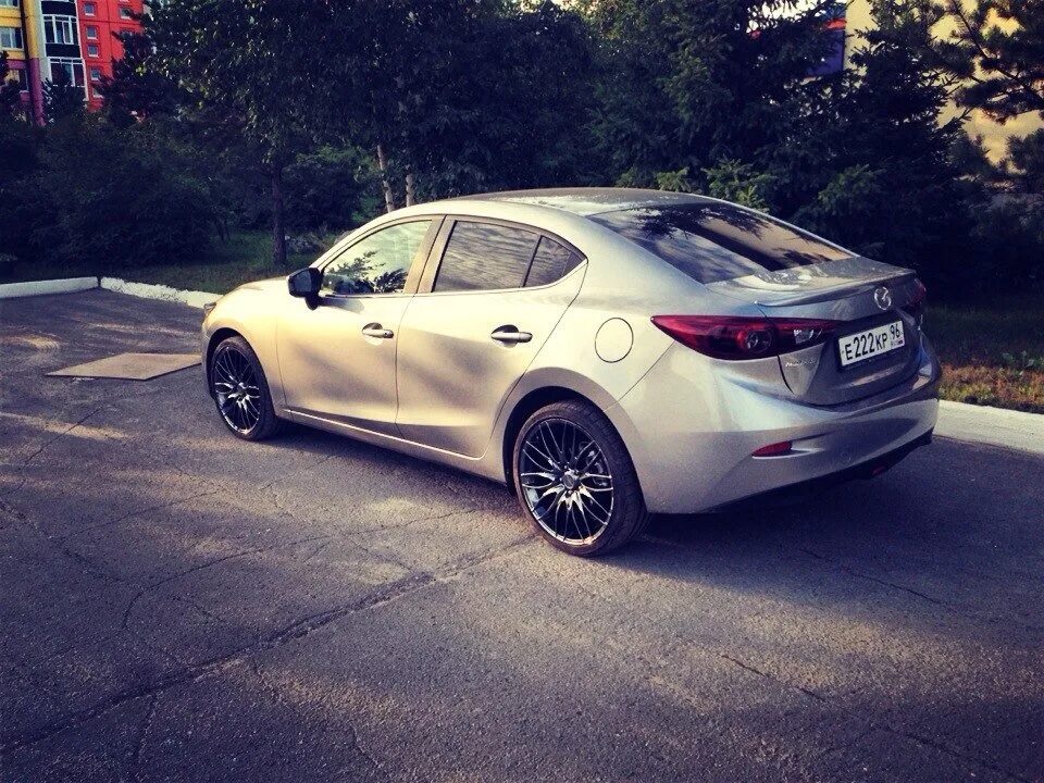 Mazda 3 BM r17. Мазда 3 BM диски r18. Мазда 3 2014 на 18 дисках. Мазда 3 BM диски r17. Mazda 3 шины