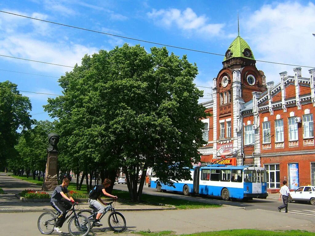 Город барнаул проспект. 5. проспект ленина, центральная улица барнаула. проспект ленина город барнаул. ленинский проспект барнаул. спроспект лена барнаул.