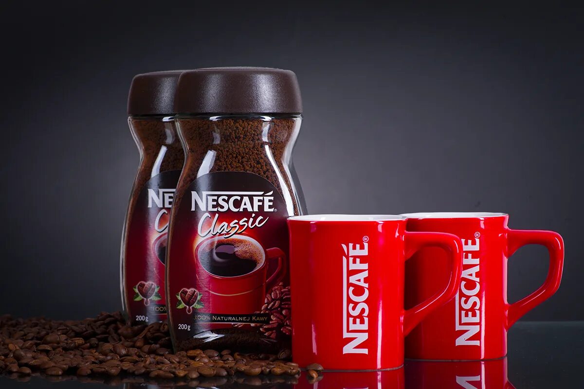 Витамины с кофе можно. Nescafe. Nescafe бренд. Кофе Нескафе. Nescafe Classic логотип.