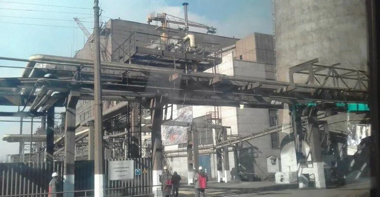 Мариупольский металлургический комбинат им. Мариупольский металлургический комбинат имени ильича. Завод имени ильича мариуполь. Мариупольский металлургический комбинат имени ильича. Металлургический завод имени ильича мариуполь.