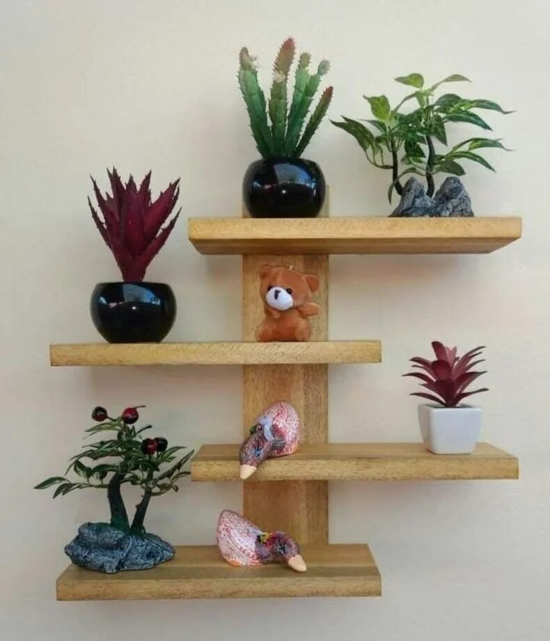 Полка для растений на стену. Настенные полки для цветов. Полка для цветов на стену. Красивые стеллажи для цветов. Полочки для цветов на стену из дерева.