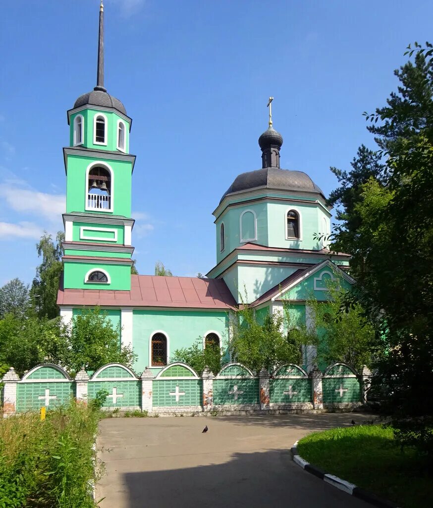 храм мкр заря балашиха. заря балашиха храм. храм заря балашиха. храм святителя николая в полтево. микрорайон заря балашиха.