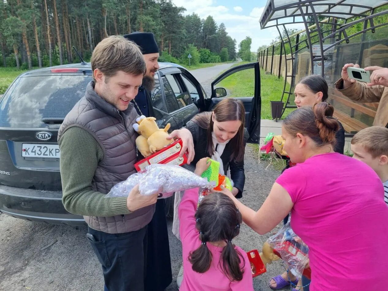 Последние новости агрегатор. Поддержка беженцев с Донбасса. Директор Спаса. Сбор помощи жителям освобожденным.