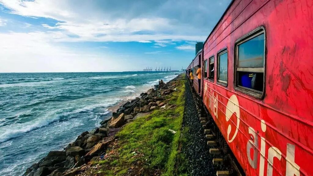 узкоколейная железная дорога сахалин. сколько ехать на поезде на море. туапсе ржд. поезд 012 москва анапа на карте. адлер железная дорога вдоль моря.