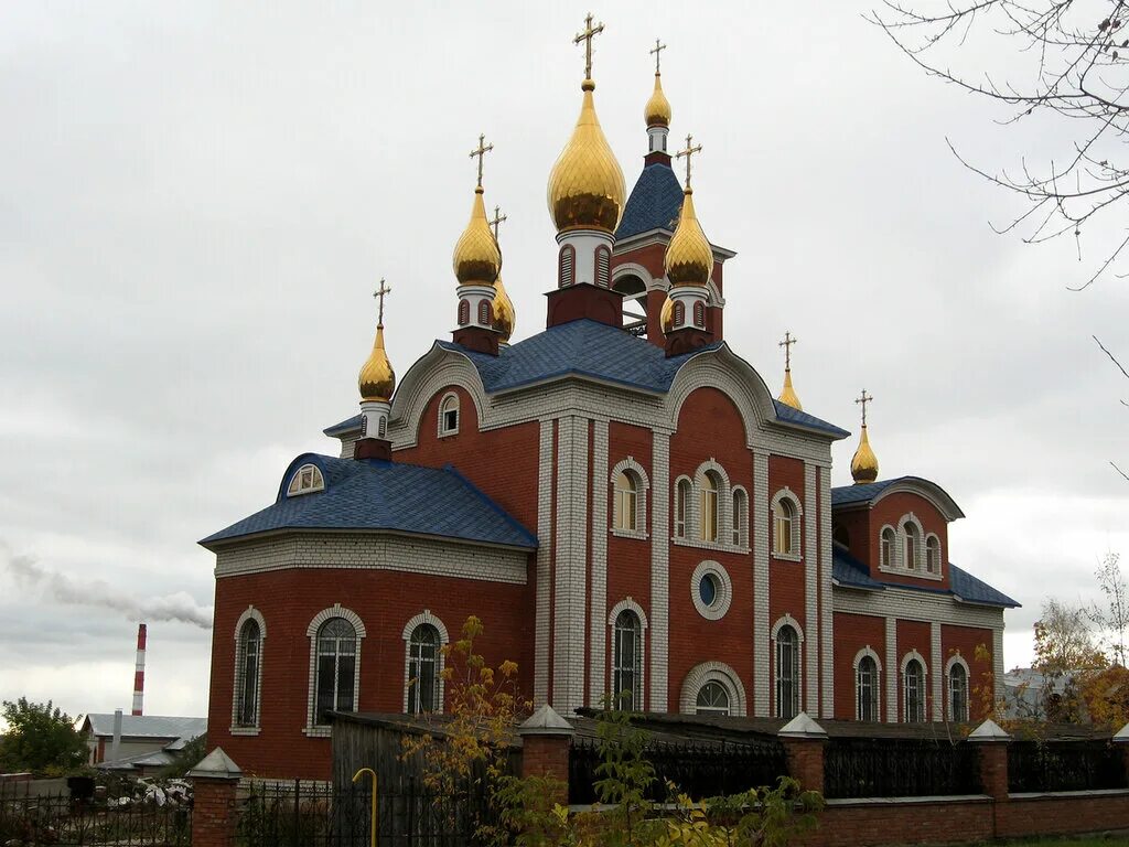 храм всех скорбящих радость киров. церковь иконы божией матери всех скорбящих радость в канаше, канаш. скорбященская церковь канаш. иконы в классе в школе. канаш.