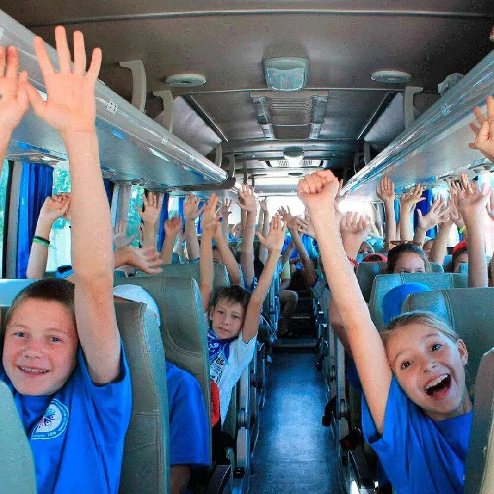 Автобусный тур челны. Школьная экскурсия. Экскурсии для школьников. Экскурсия для детей школьников. Автобус для детей.