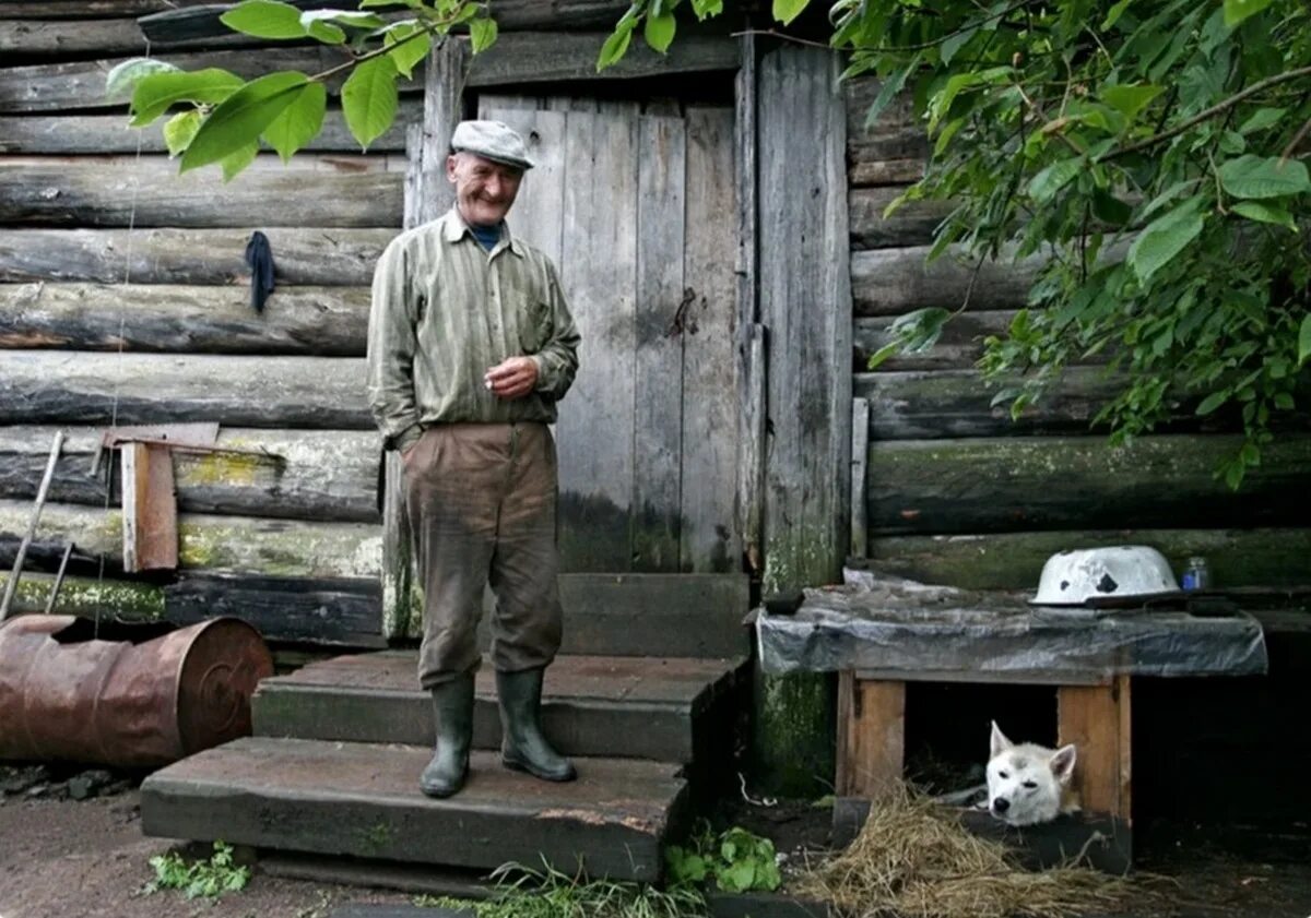 Старики в деревне. Деревенский дедушка. На деревню к дедушке. Деревенские жители. Старый муж рассказ