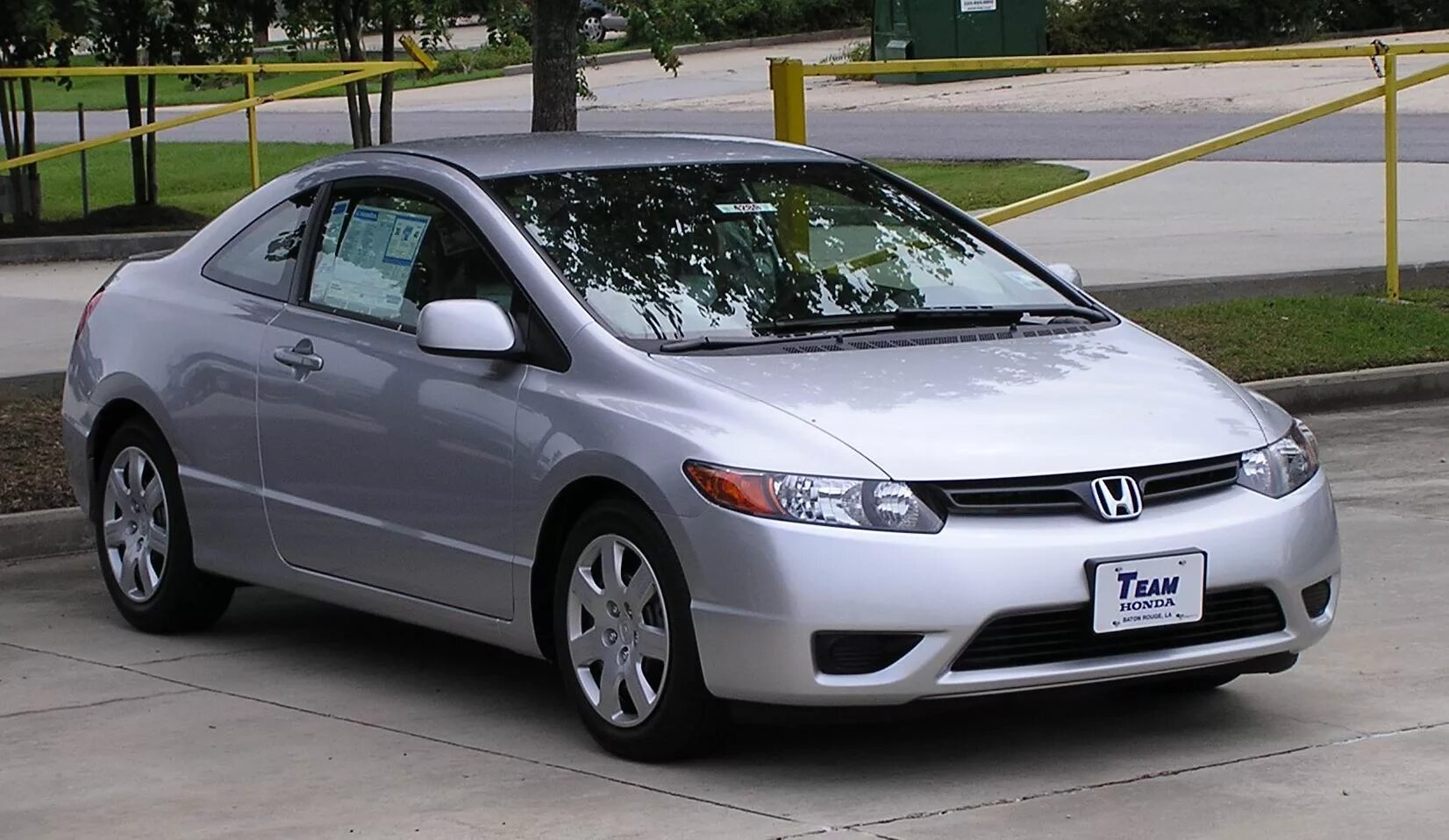 Цивик 2006 года. Honda Civic 2007. Honda Civic 2007 хэтчбек. Civic 2007 1.8. Хонда Цивик 2007 года.