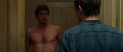 RESTITUDA1'S WORLD OF MALE NUDITY: Garrett Hedlund in On The Road (201...