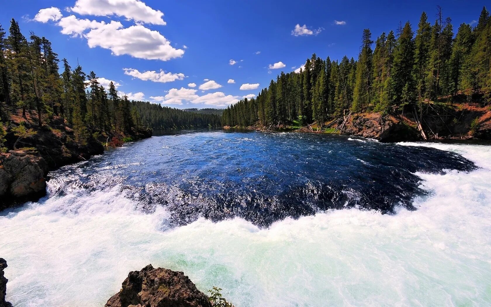 Красота воды река. Йеллоустонский национальный парк. Йеллоустонский национальный парк реки. Йеллоустоун национальный парк природа. Йеллоустонский парк река Йеллоустон.