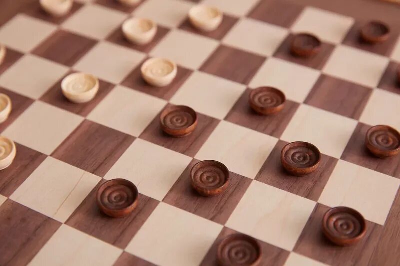 Стратегии в шашках. Как сделать шашки из бумаги. Шашки на 3. "Интексидные шашки".