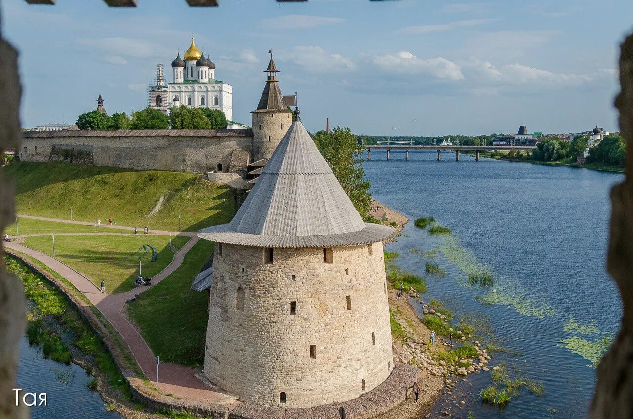 2 кремля экскурсии. 2 кремля пскова. новгород и псков. псковская новогородская. 2. кремль кпазани.