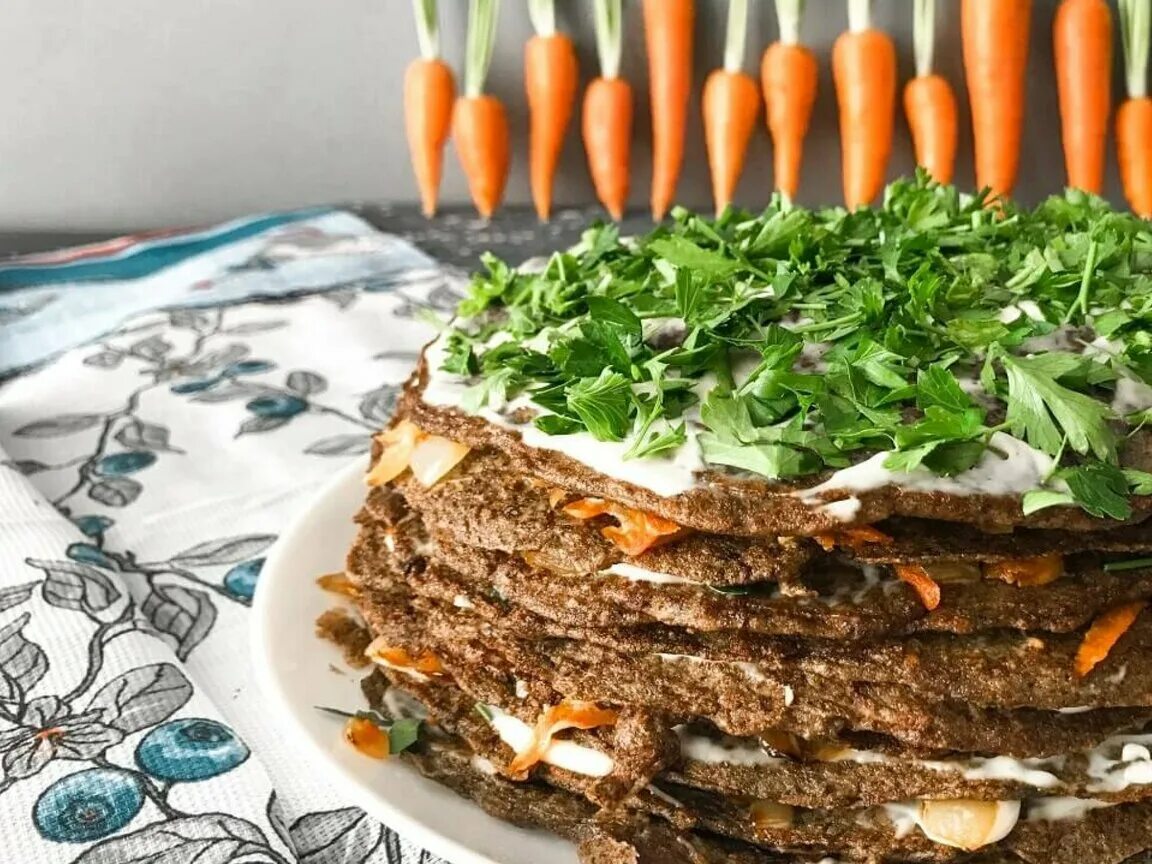 Торт из куриной печенью. Печеночный торт Лазерсон. Кето печеночный торт.