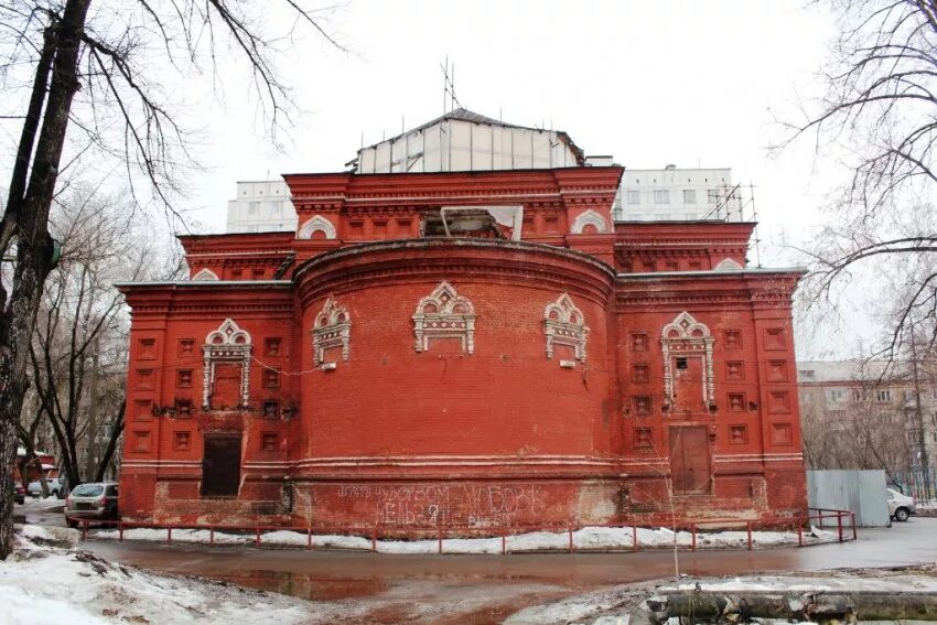 Храм троицы при бывшем приюте бахрушиных. Храм живоначальной троицы бахрушиных. троицкая церковь алексеевская. храм при приюте бахрушиных.