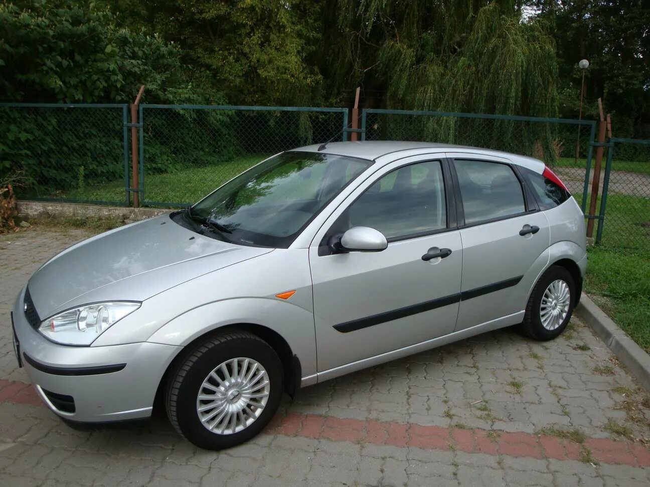 Форд фокус 2003 купить. Ford Focus 2003. Ford Focus 2003 1.6. Ford Focus se 2003. Ford Focus 2003 2.0.