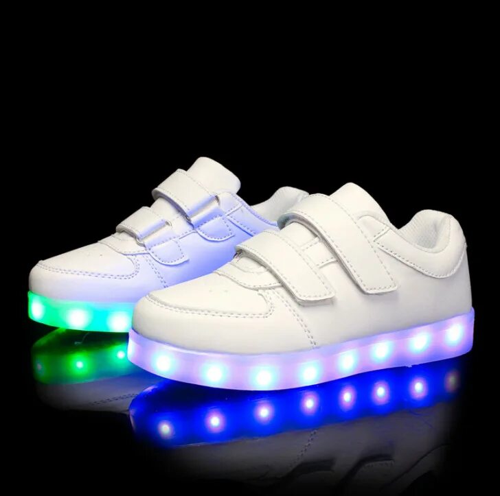 Кроссовки детские Crosby, цв. Белый светящиеся USB. Кроссовки скетчерс белые со светящейся подошвой. Детские кроссовки со светящейся подошвой. Светящиеся кроссовки для девушек.