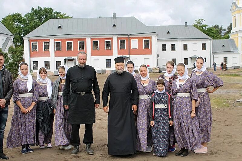 Коневский Рождество-Богородичный монастырь. Остров Коневец монастырь. Коневский монастырь паломническая служба. Подворье Коневецкого монастыря в СПБ.