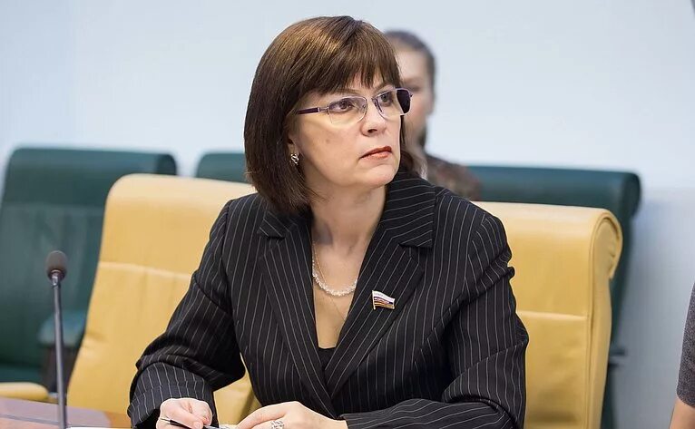 инициатива е. министерство спорта казакова. единая россия главный офис в красноярске. инициатива дрючит инициатора. попова.