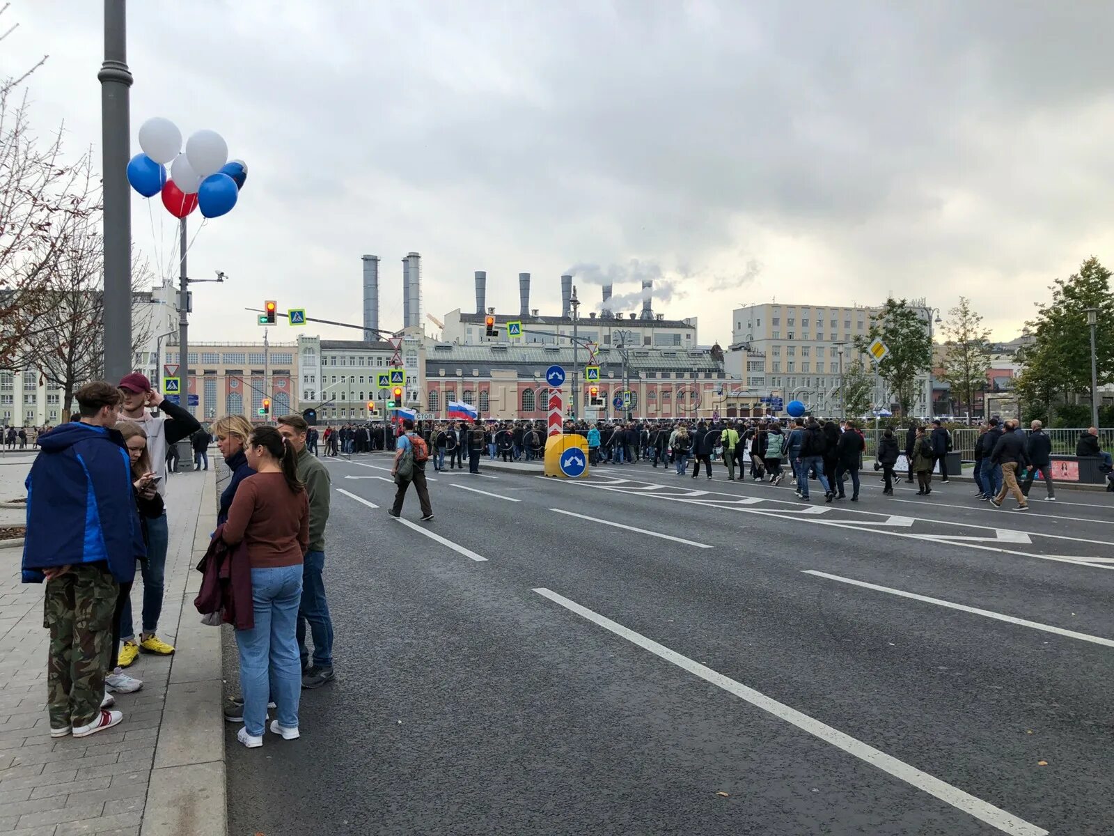 Московский кадровый центр начало. Подготовка к параду победы в москве. Парад транспорта москва. Готовность по москве. Подготовка парада в москве.