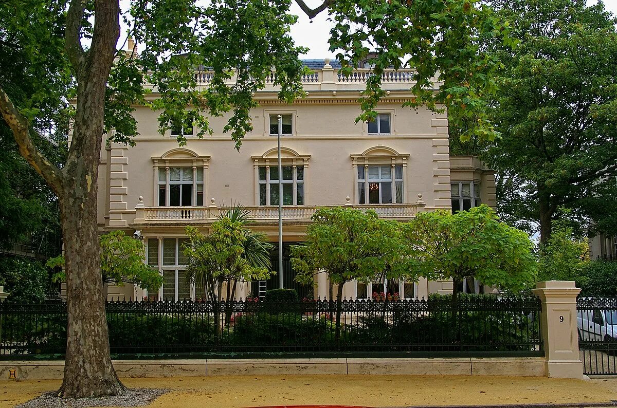 Кенсингтон Палас Гарденс. Kensington Palace Gardens Абрамович. Дом абрамовича