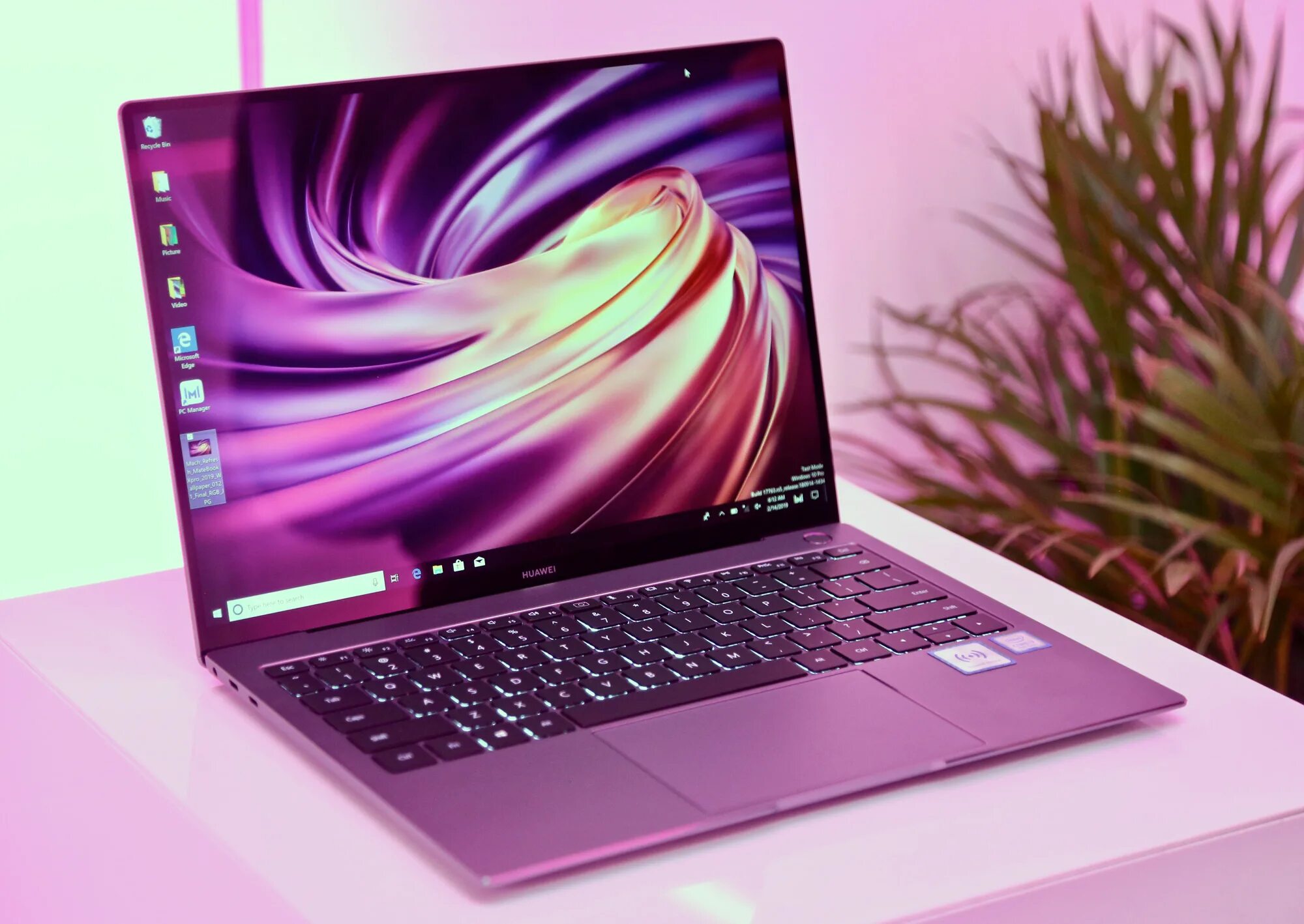 Huawei matebook d 14 2024. Ноутбук Хуавей MATEBOOK 14 фиолетовый. Ноутбук Хуавей MATEBOOK. Ноутбук Huawei MATEBOOK фиолетовый. Ноутбук Хуавей розовый.