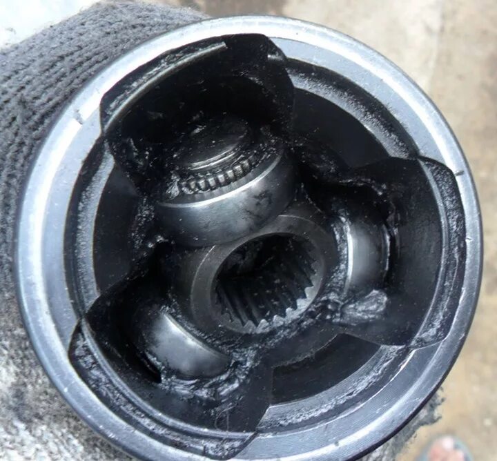 Ваз 2109 открутить шрус. Сборка внутренней гранаты ваз 2109. Шрус ваз 2112 фиксатор внутреннего шарнира. Honda crv 2007 2. Шрус 2141 внутренний.