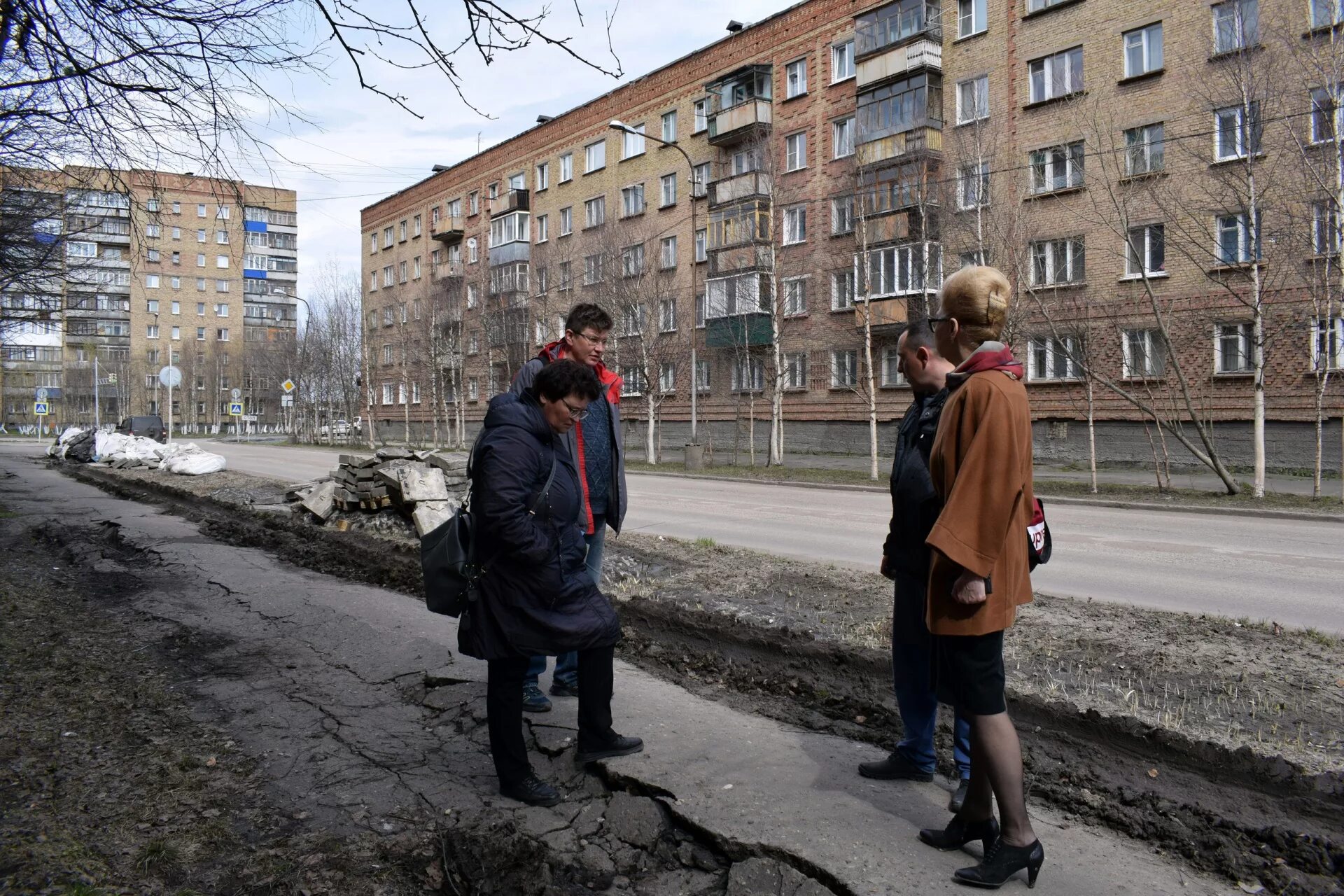 Типичная инта анонимная инта подслушанная. Инта. Инта типичная Инта. УЖКХ Инта. ИРЭС Г. Инта.