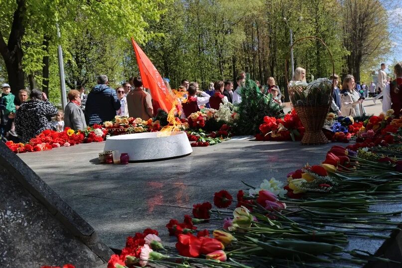 9 мая молодечно. Сестрорецк возложение 9 мая 2025. возложение 9 мая 2025 р.п. выездное. край бай программа на 9 мая молодечно.