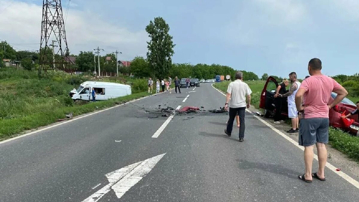 Сегодняшняя авария в Румынии. Автоавария в Глодянах Молдова. Румыния 2011 происшествия. 26 августа 2021