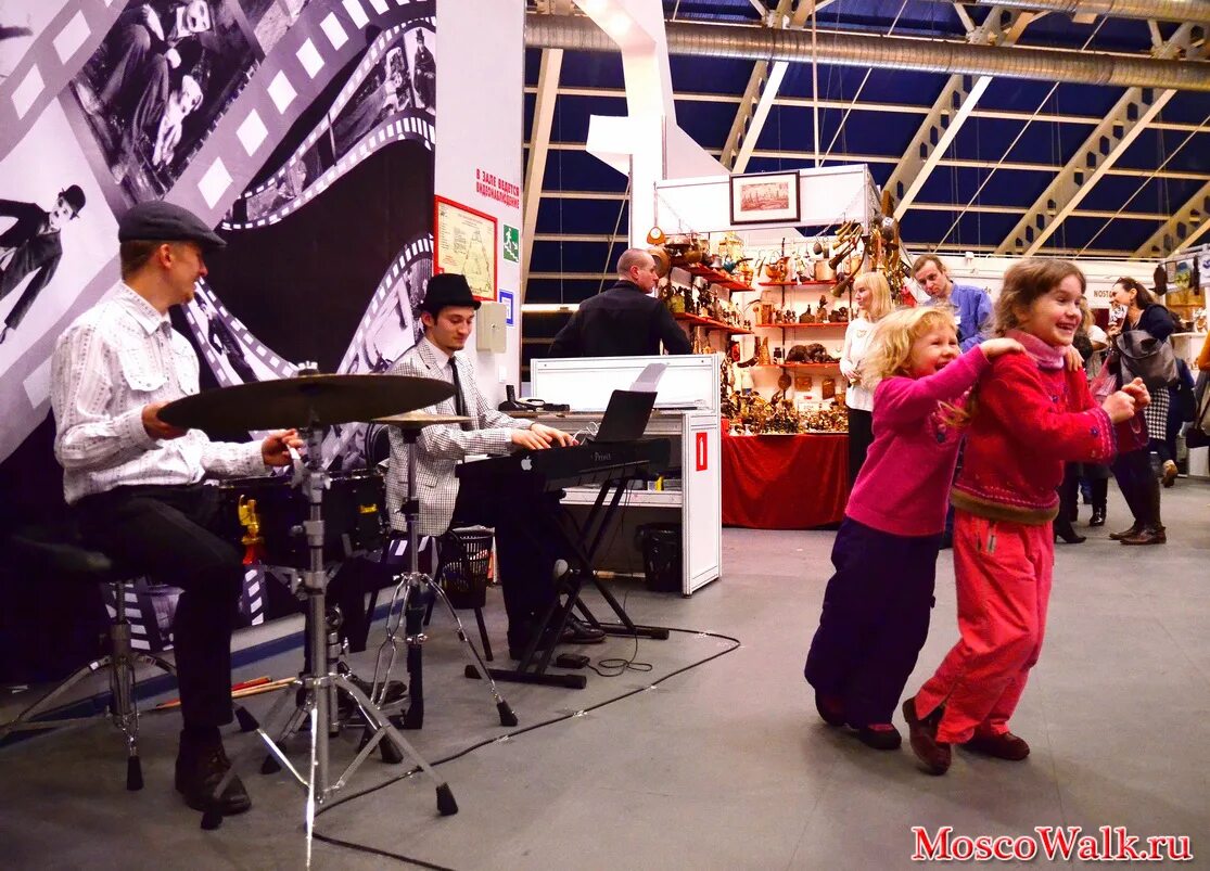 Федеральные возможности для молодежи. Выступление на выставке. Медицинская выставка в москве. Heimtextil москва выставка 2015. Выступление на выставке.