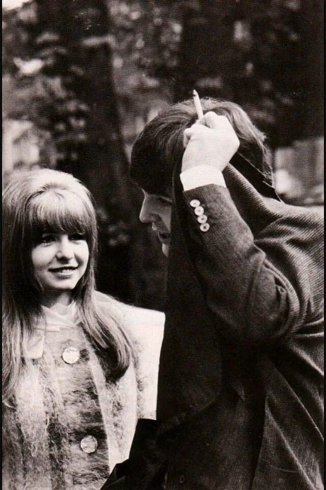 Джейн Эшер и пол Маккартни. Пол Маккартни и Джейн. Paul MCCARTNEY and Jane Asher. Jane Asher 1966.