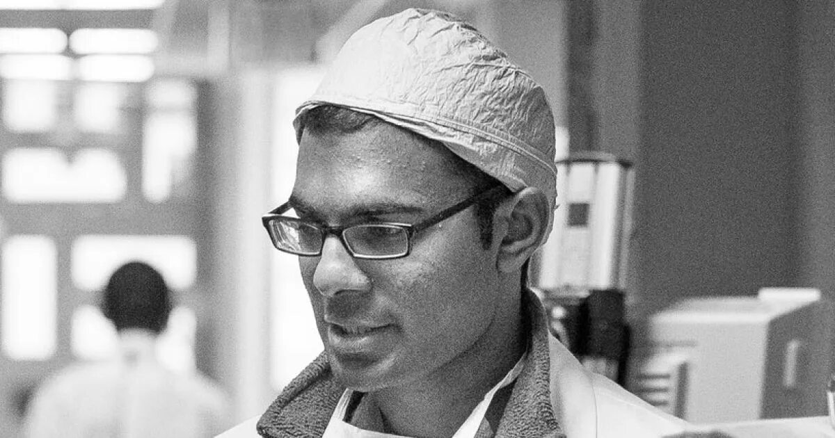 Пол каланити. Paul Kalanithi. Люси Каланити. Нейрохирург пол Каланити. Пол Каланити могила.