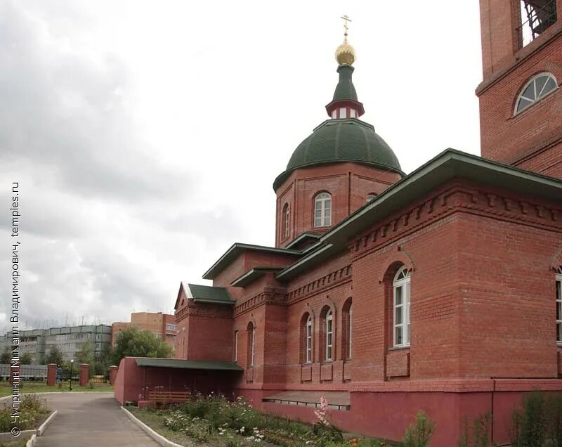Церковь серафима саровского воротынск. Пос воротынск бабынинский район. Парк в воротынске калужской. Бабынинская сош 2. Погода в воротынске бабынинского.