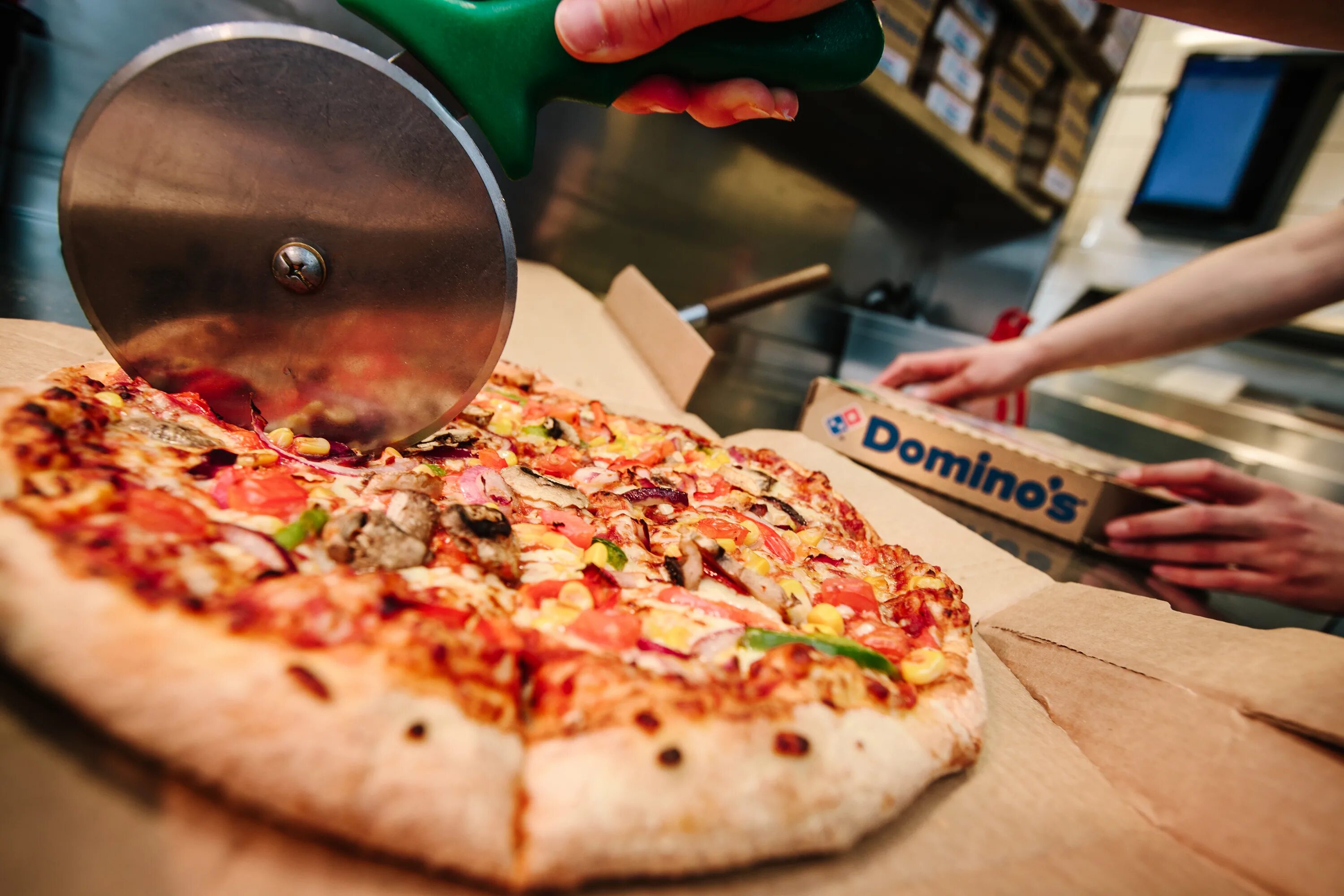 Can i have pizza. Доминос пицца тбилиси. доминос пицца маргарита. domino&#039;s pizza пицца. сицилийская пицца доминос.