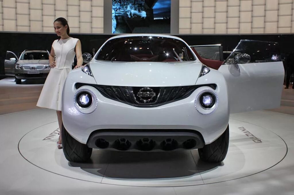 Страна производитель нового. Nissan Juke qazana. Nissan qazana и Nissan Juke. Ниссан Джук новый в Японии. Ниссан Жук чей производитель.