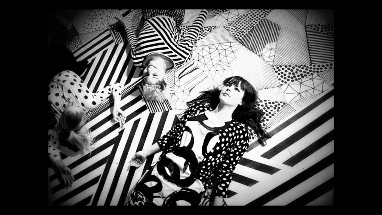 Everything is at once. Ленка крипач. ленка крипач everything. lenka everything at once. lenka-everything певица.