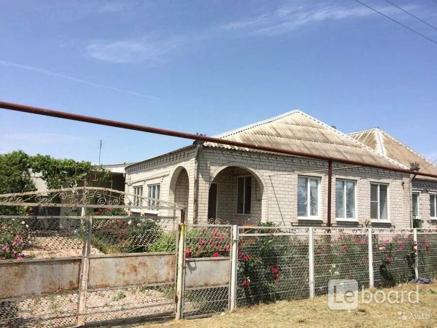 Старотитаровский лиман. Станица старотиторо старотитаровская. Станица старотитаровская краснодарский край. Братская могила нижнебаканская. Станица старотиторо старотитаровская.