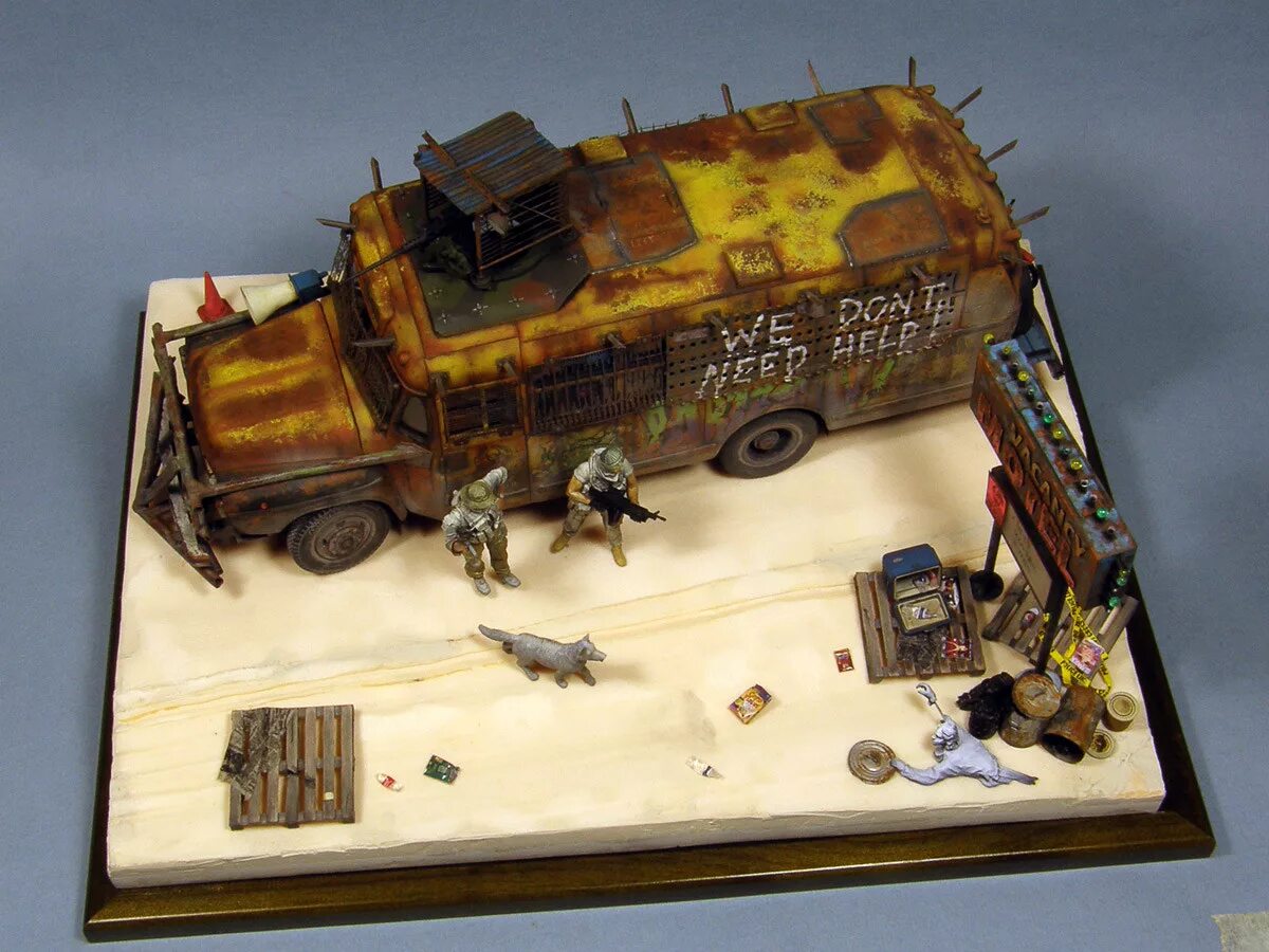 Лего диорама зомби апокалипсис. Форд раптор с пулеметом. Mad max диорама 1/35. Диорама зомби апокалипсис 1/35. Грузовик апокалипсиса.