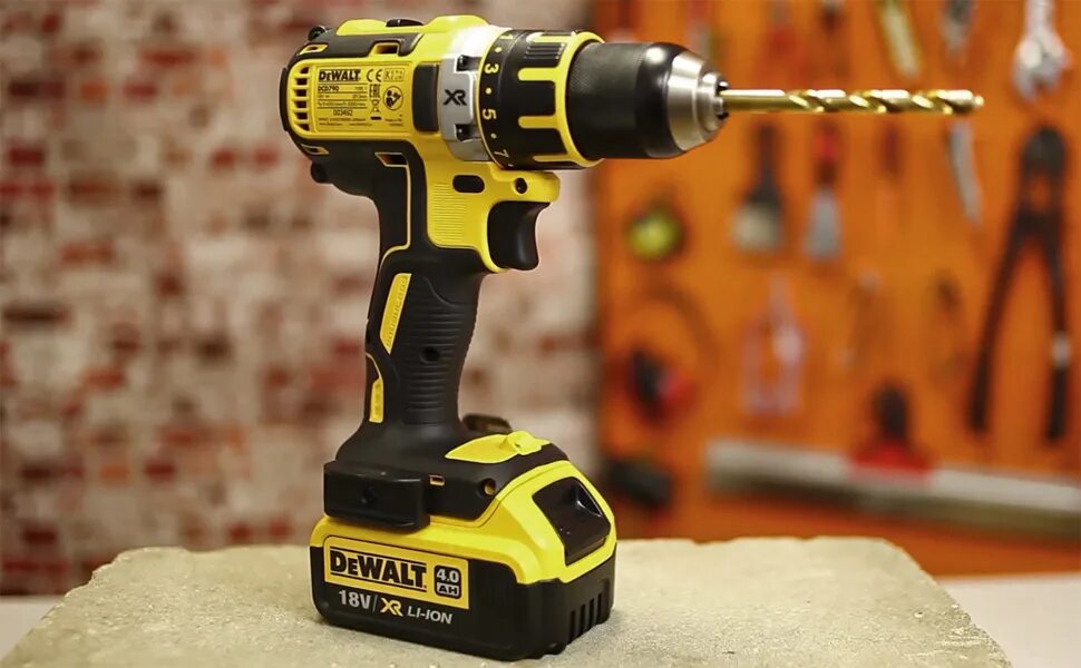 Лучшие производители шуруповертов. DEWALT dcd790m2. DEWALT DCD 790. DEWALT DCD 701. DEWALT dcd706d2.