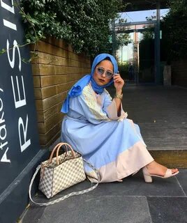 Hijab foot