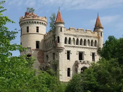 Развалины графского замка